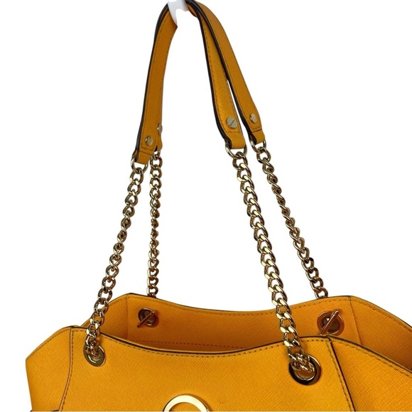 MICHAEL KORS Jet Set Large Saffiano Leather Shoulder Bag - $558. - Picture 7 of 12
